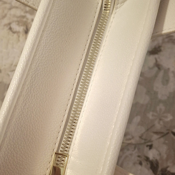 NEW BEAUTIFUL WHITE IRIDESCENT SEQUIN TOTE BAG - Picture 8 of 11